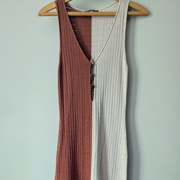 Rust and Light Beige Color Block Textured Knit Midi Dress - Picture 3 of 5